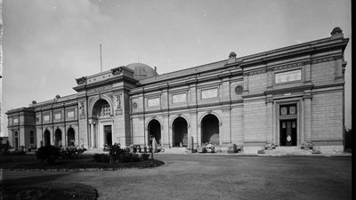 15 صورة ترصد مراحل إقامة المتحف المصري بالتحرير في ذكرى إنشائه الـ 121 