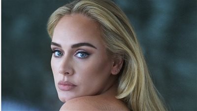 أديل تحمل علم فلسطين أثناء حفلها في لاس فيجاس