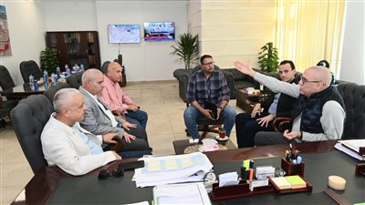 وزير الإسكان يتابع معدلات إنجاز المشروعات الجارى تنفيذها بالعلمين الجديدة 