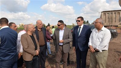 محافظ الدقهلية يعطي إشارة البدء لنقل مقلب نبروه