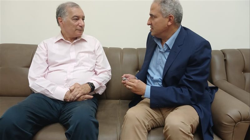 الدكتور خالد أبو