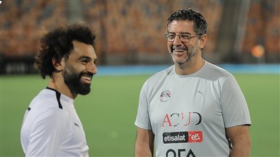 كواليس جلسة محمد صلاح مع لاعبي المنتخب قبل مواجهة سيراليون بتصفيات المونديال 
