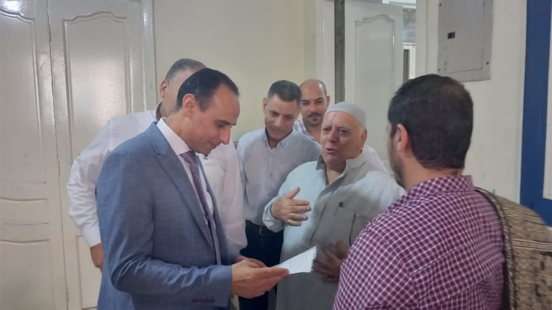 جانب من الزيارة المفاجئة