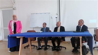 وزارة العمل تنظم ندوة تثقيفية للتعريف بأحكام قانون العمل في القاهرة 