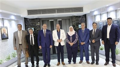 محافظ أسوان يوقع بروتوكول تعاون مع الجهاز التنفيذى للمشروعات الصناعية والتعدينية (صور)