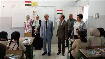 مدير تعليم القاهرة: الالتزام بكافة الإجراءات اللازمة لتذليل أي صعوبات تواجه الطلاب