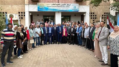 التعليم تطلق حوارا مجتمعيا بالتعاون مع اليونيسكو حول قضية الأمية