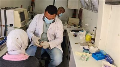 الكشف على 1261 مواطنا بقافلة طبية مجانية بإدكو 