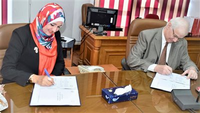 التعليم العالي: توقيع بروتوكول تعاون بين معهد بحوث الإلكترونيات والجامعة المصرية الروسية