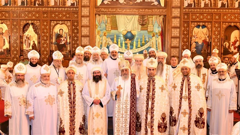 البابا تواضروس مع