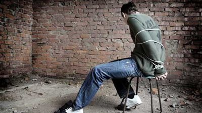 بيعته الشقة والعربية، كواليس استدراج سيدة لشاب واحتجازه في أكتوبر