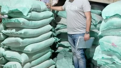 ضبط 25 طن دقيق مهرب خلال حملات على المخابز بالمحافظات