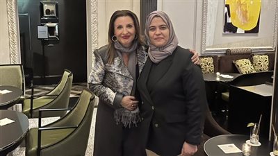 داليا زيادة تثير زوبعة جديدة بصورة مع مسئولة إسرائيلية (صور)