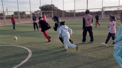 معرض لتسويق منتجات الشباب الحرفية والتراثية ومهرجانات رياضية بمراكز شباب بالوادي الجديد 