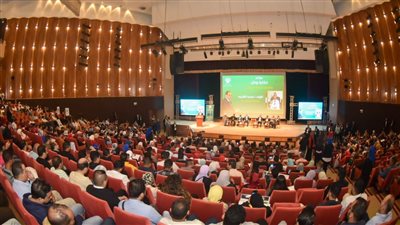 مدير مكتبة الإسكندرية يحث المصريين على الاصطفاف خلف الرئيس السيسي 