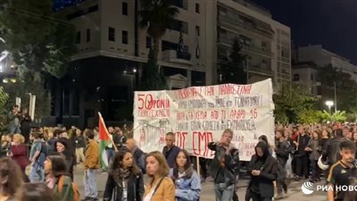 مظاهرات حاشدة دعما لفلسطين ومناهضة لأمريكا في العاصمة اليونانية أثينا (فيديو)