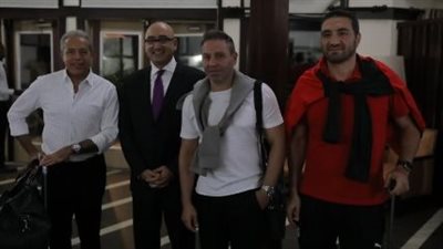 لحظة وصول بعثة منتخب مصر إلى ليبريا بعد رحلة 9 ساعات لمواجهة سيراليون (صور)