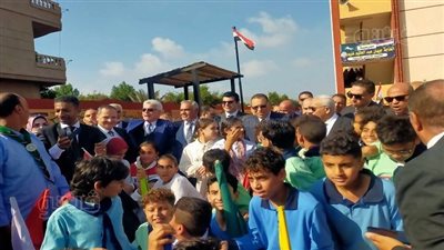 تبرعت بها سيدة، وزير التعليم يفتتح مدرسة للتعليم الأساسي بالشرقية (فيديو)