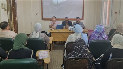 اعرف شخصيتك وطورها، ندوة تثقيفية بآداب الوادي الجديد