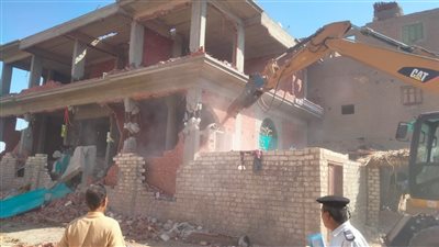 محافظ سوهاج: إزالة 576 حالة تعد على الأراضي الزراعية 