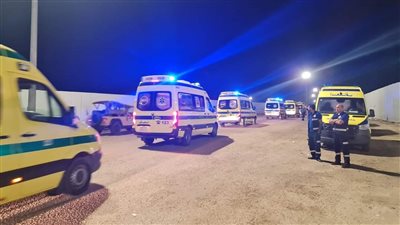 نقل 12 مصابا فلسطينيا للعلاج في المستشفيات المصرية 