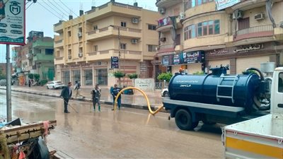 محافظ الغربية يتفقد جهود الوحدات المحلية لرفع مياه الأمطار (صور)