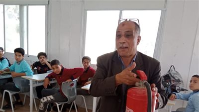 توعية طلاب المدارس والجامعات في الإسكندرية بالسلامة والصحة المهنية 