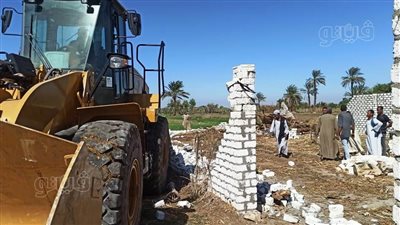 استمرار حملات إزالة التعديات على أملاك الدولة في أسوان (صور) 