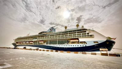 ميناء السخنة يستقبل 500 سائح على متن سفينة تركية 