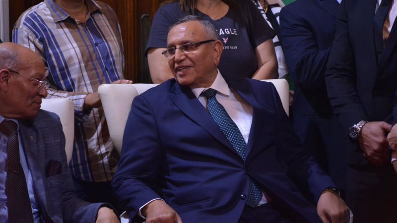 الدكتور عبد السند