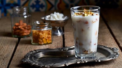 فوائد السحلب، يقوي المناعة ويحسن الهضم