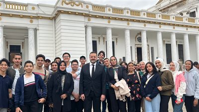 طلاب مدرسة الشهيد أحمد حسين بالدقهلية فى زيارة لمجلس النواب (صور)