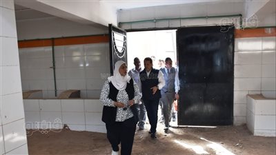 نائبة محافظ أسوان تتفقد مشروعات المجزر العمومي والمنطقة الصناعية (صور) 