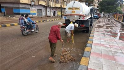 استمرار أعمال كسح وشفط تجمعات مياه الأمطار في الدقهلية