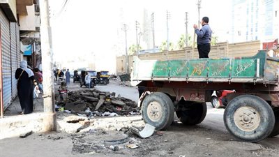 محافظ الشرقية يتابع رصف طريق نفق 