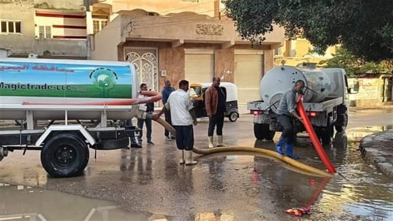 آثار الأمطار بالبحيرة،