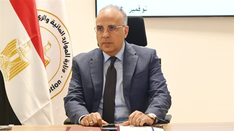 وزير الري الدكتور