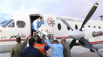 الإسعاف الطائر ينقل 12 طفلا فلسطينيا من المبتسرين لمستشفى العاصمة الإدارية (صور)