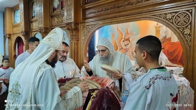 الأنبا اسطفانوس يرسم شمامسة جدد ومعمودية في إيبارشية ببا