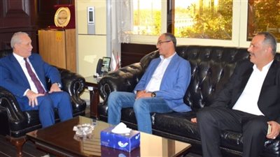 محافظ الأقصر يشيد بزيادة نسب تغطية خدمات مياه الشرب والصرف الصحي