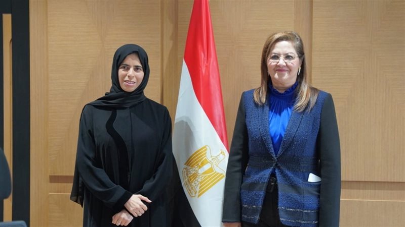 وزيرا التخطيط وزيرة