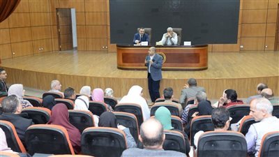  تفاصيل اجتماع الدقهلية لتفعيل حوكمة المعلومات المالية من خلال إصدار الفواتير الإلكترونية