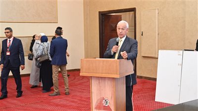 وزير التعليم العالي الأسبق: بعثات من 5 دول تعمل على اكتشاف هرم خوفو