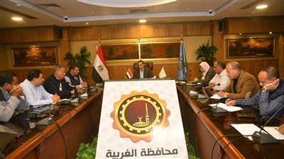 محافظ الغربية يناقش مستجدات تجهيز 693 مقرا انتخابيا للانتخابات الرئاسية