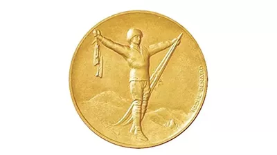 عمرها 99 عاما، أول ميدالية ذهبية بريطانية