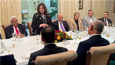 وزيرة الهجرة تلتقي نخبة من المستثمرين ورجال الأعمال المصريين بالسعودية (صور)
