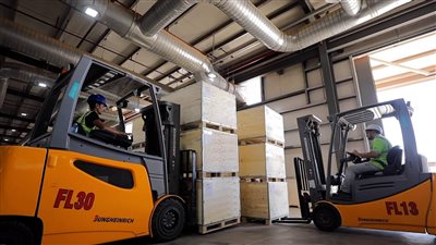 النقل تكشف عن دور ميناء اكتوبر لخدمة الصادرات 