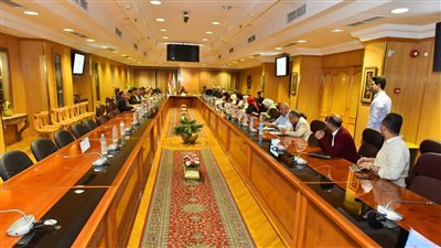 حماية الطفل بأسيوط تناقش مخاطر ختان الإناث والتسرب من التعليم