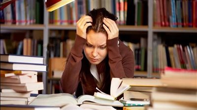  خبير تربوي يكشف طرق التغلب على الملل في المذاكرة