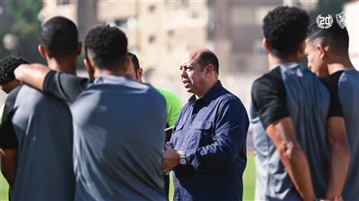 عضو مجلس إدارة الزمالك يحضر مران الفريق قبل مواجهة ساجرادا بالكونفدرالية 